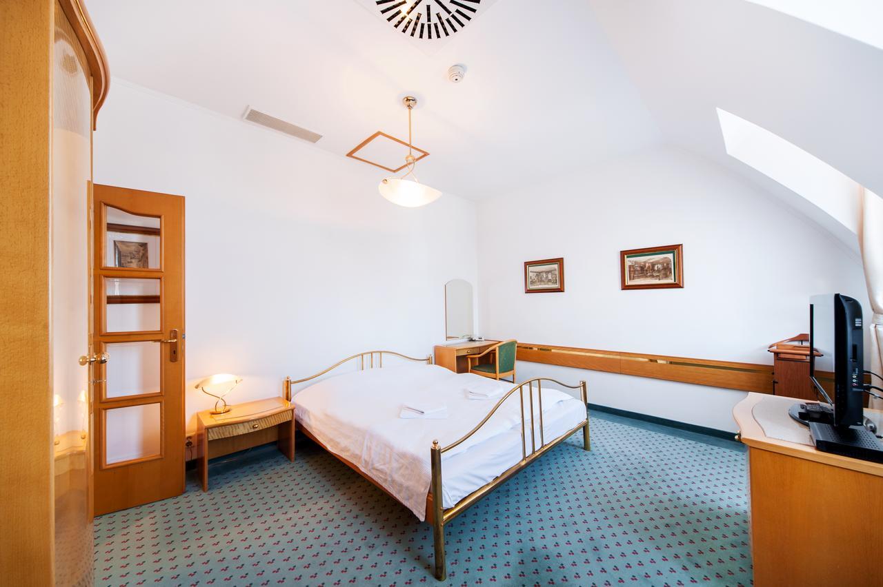 Villa Voyta Praha Bagian luar foto